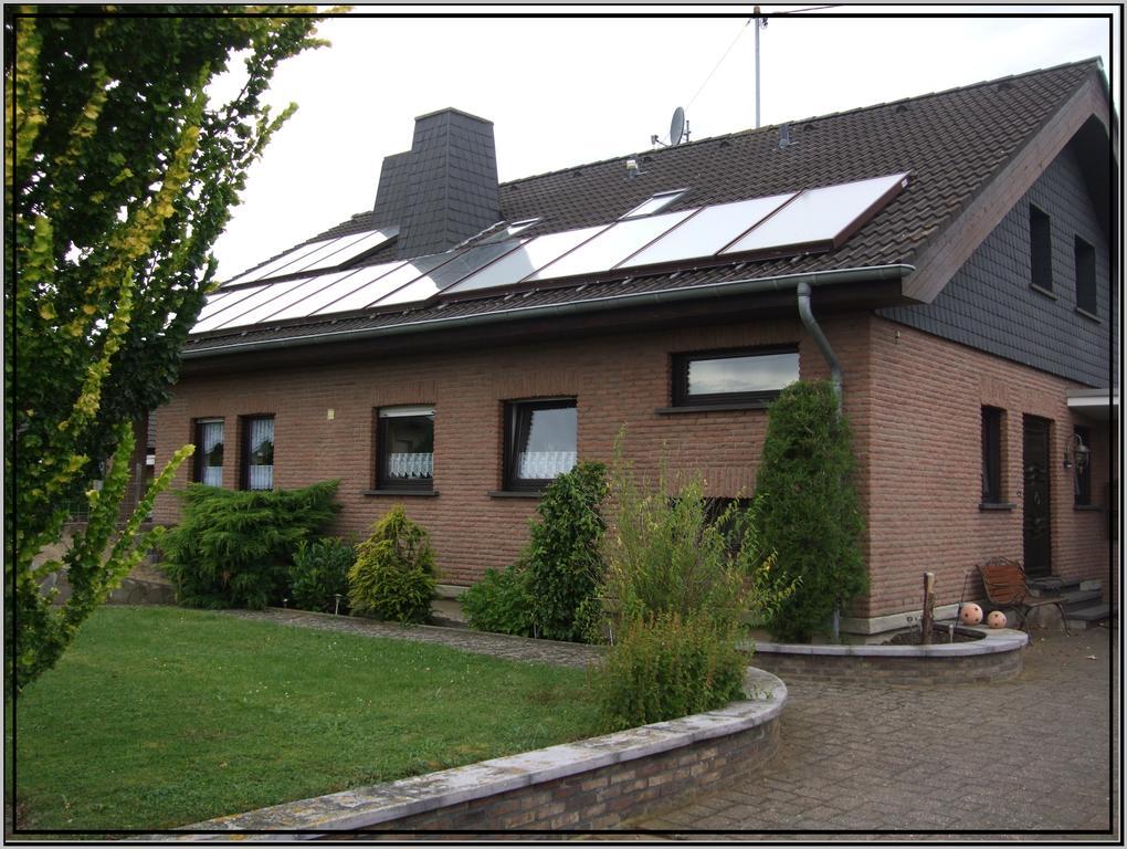 Ferienwohnung Schäfer Anschau Exterior foto